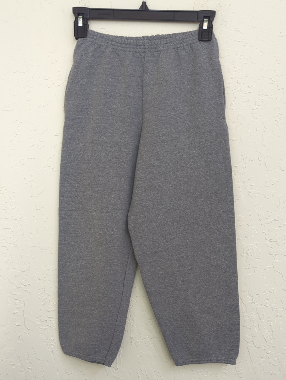 🌻 Hanes Boys' Gray Elastic Waist Fleece Sweatpants Size Medium (8)